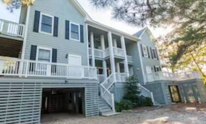 Bethany Beach House | 11 Bedroom home in Bethany! One-minute walk to private beach and community pool!