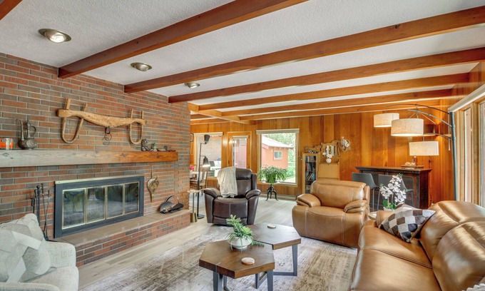 Fertile House | 11 Mi to Maple Lake: 5-Acre Property in Fertile!