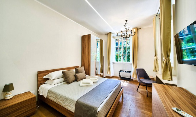 Quartiere XV Della Vittoria Apartment | 110sqm of elegance in spacious and bright apartment in Prati, in the heart of Rome