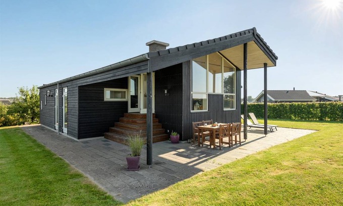Flovt Strand House | 114 m² House ∙ 3 bedrooms ∙ 6 guests
