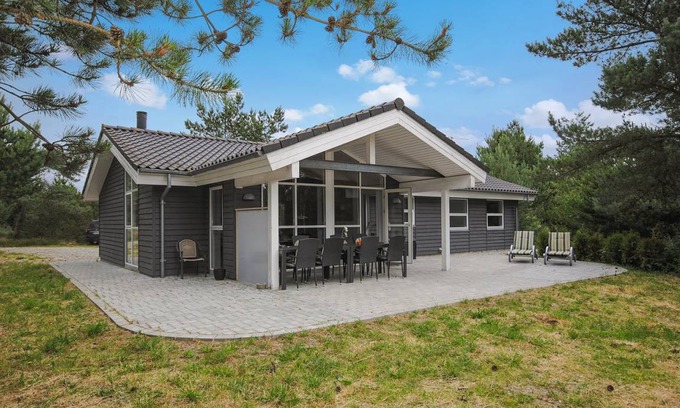 Torup Strand House | 116 m² House ∙ 4 bedrooms ∙ 8 guests