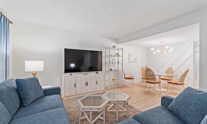 Wellington House | 11830 Brier Patch Court