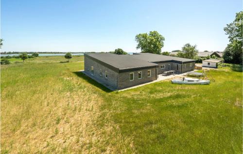 Aarosund House | 12 Bedroom Nice Home In Haderslev