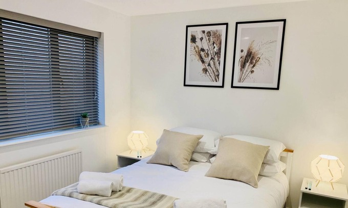 Taunton Other | 12 St Margarets Court, Taunton