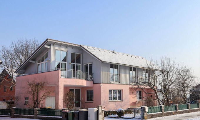 Pinsdorf Apartment | 120 m² Apartment ∙ 3 bedrooms ∙ 6 guests