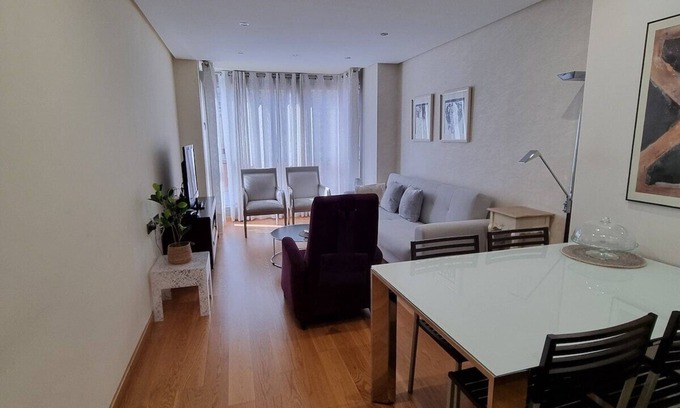 Gijon City Centre Apartment | 129A La Merced de mis amores