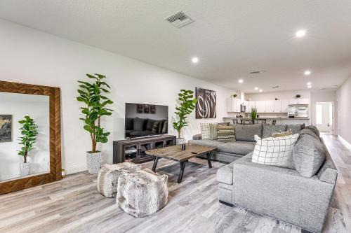 Memphis Apartment | 13 Mi to Beaches Pet-Friendly Condo in Palmetto!