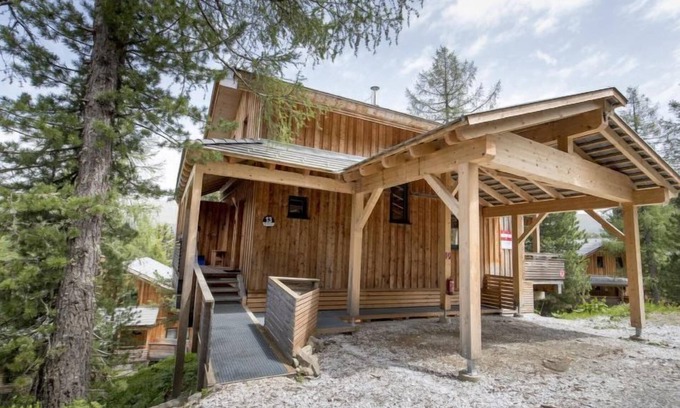 Turracher Hohe House | #13 mit IR-Sauna & Sprudelwanne innen by Interhome