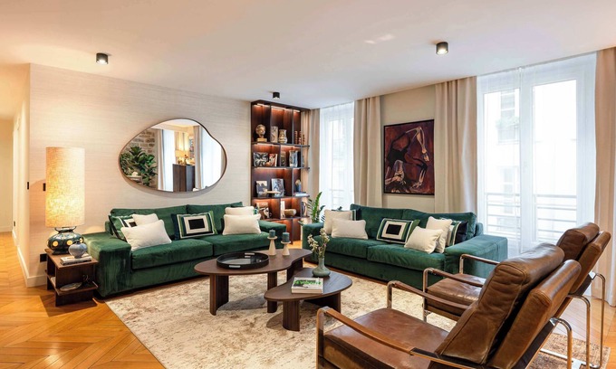 Porte-Saint-Martin Apartment | 130m² Design Flat – Haut Marais, A/C & 4 Bedrooms