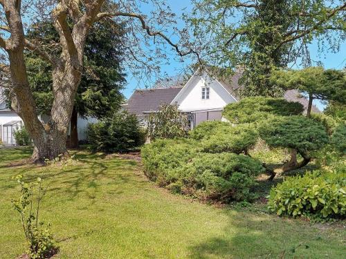 Akirkeby House | 14 person holiday home in Rønne-By Traum