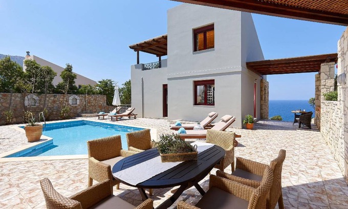 Drosia House | 140 m² House ∙ 3 bedrooms ∙ 7 guests