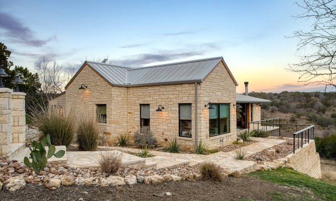 Dripping Springs House | 148 m² House ∙ 3 bedrooms ∙ 6 guests