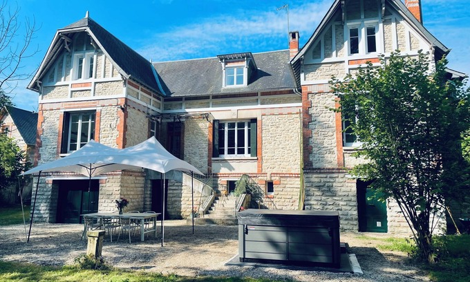Lierval House | 15-person manor house in a green setting, ideal for your events