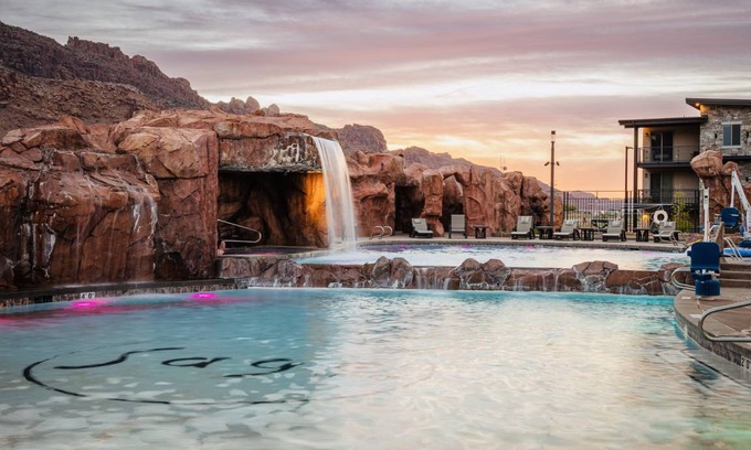Moab South Valley Condo | 150 m² Condo ∙ 3 bedrooms ∙ 10 guests