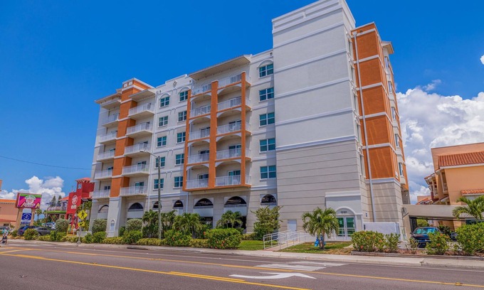 Madeira Beach Condo | 1605 Madeira Bay Resort with pool- walkable to beach and Johns Pass