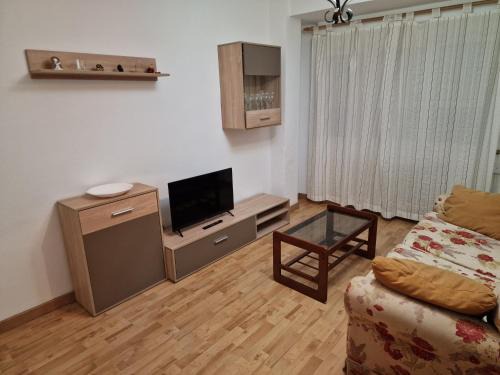 Distrito Oeste Apartment | 168A Apartamento en el Natahoyo , Gijón