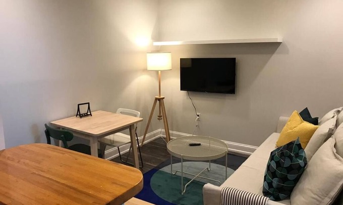 Industry Apartment | 1703 4C · Phenomenal 1bed Apt/20 min to NYC-Parking Avail.