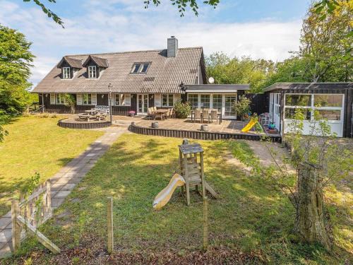 Trend House | 19 person holiday home in Løgstør-By Traum