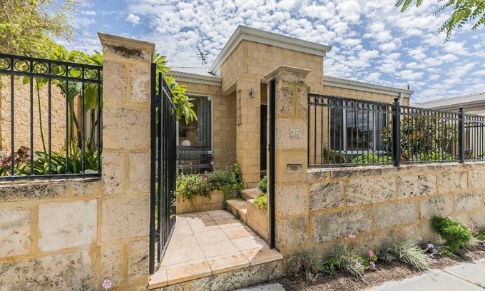 Clarkson House | 190 m² House ∙ 4 bedrooms ∙ 13 guests