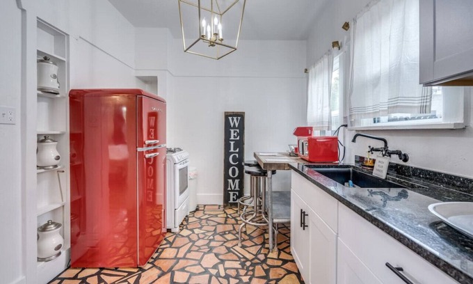 Tucson Apartment | 1926 Historic Duplex/Near U of A/1 BR 1 BA