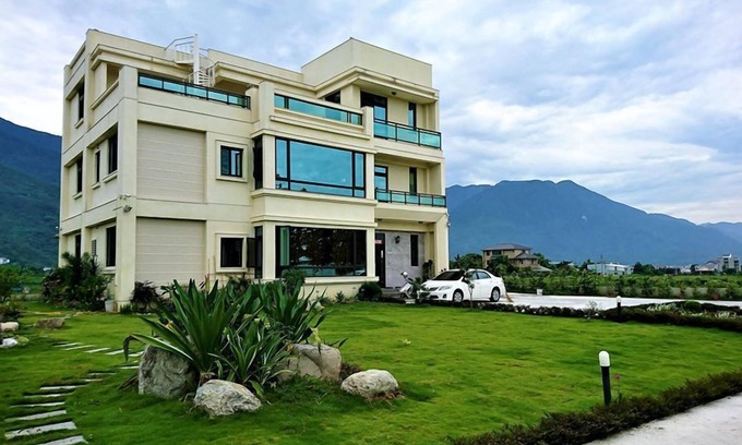 Ji'an House | 1969 Meters Square Seed B&B