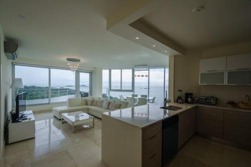 Playa Bonita Village Apartment | 19L Breathtaking Oceanview Playa Bonita Resort