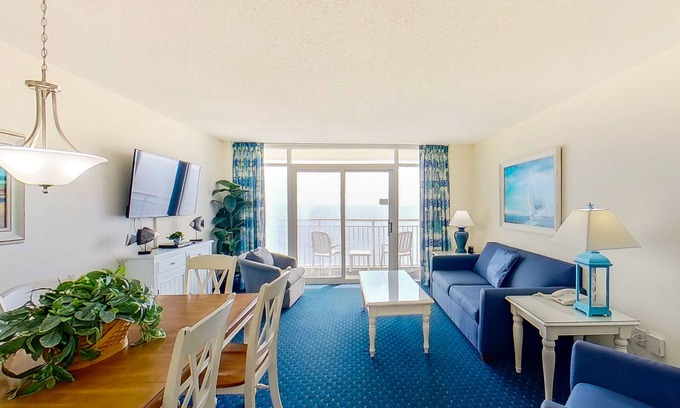 Crescent Beach Condo | 19th-Floor, Oceanfront Penthouse w/WiFi, AC, Washer/Dryer, Shared Hot Tub/Pool