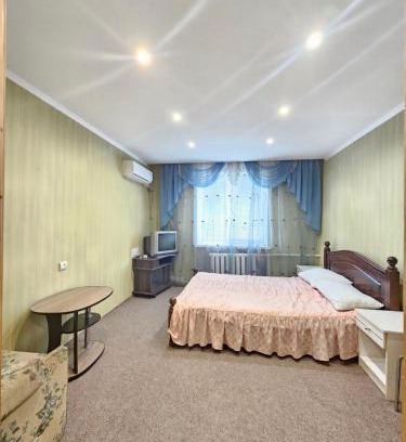 Cherkasy Apartment | 2 комн кв юзр с кондиционером, раздел комнаты