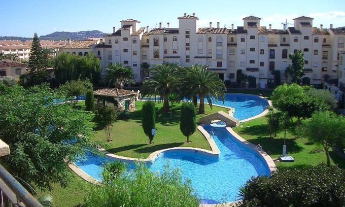 Platja de l'Arenal House | 2 bed, FREE WIFI, Aircon, private gated garden leading to the pool, beach 300m.