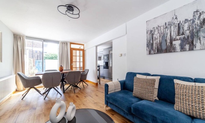 Mildmay Apartment | 2 Bed Garden Flat in Islington