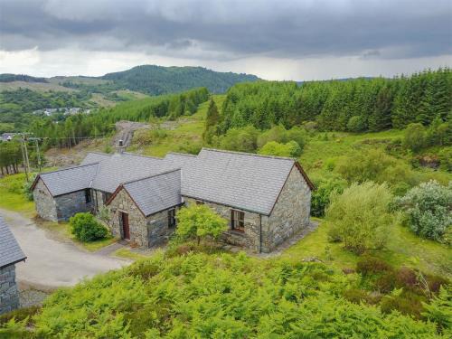 Cairnbaan House | 2 bed property in Cairnbaan CA113