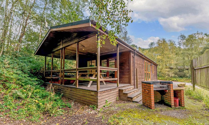 Freehay Ski Chalet | 2 bedroom accommodation in Freehay, Cheadle