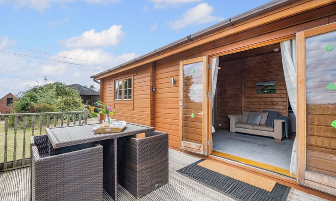 Swadlincote Cottage | 2 bedroom accommodation in Netherseal