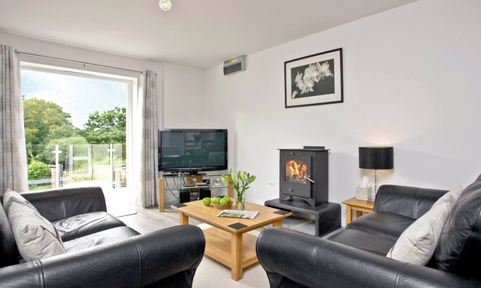 Chard Cottage | 2 bedroom accommodation in Whitegate, near Chard
