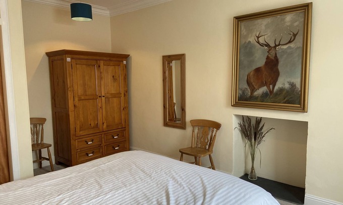 Bo'ness Cottage | 2 Bedroom Cottage in Countryside Near Edinburgh