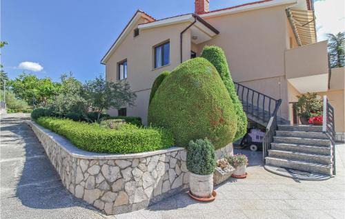 Gracisce Apartment | 2 Bedroom Lovely Apartment In Gracisce