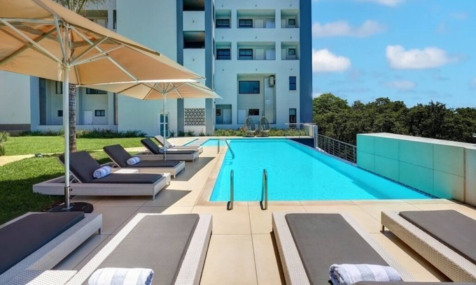 Menlyn Apartment | 2 bedroom with en suit Pretoria