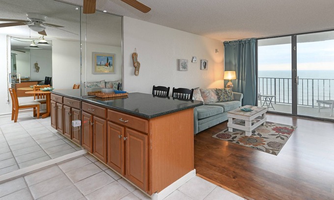 Garden City Condo | 2 BR Oceanfront Condo in Garden City! Royal Garden Resort 706