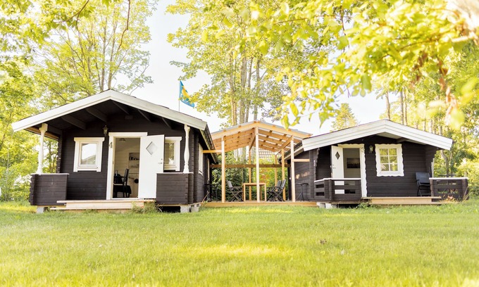 Kastlosa Cabin | 2 Cabins With Walking Distance to Alvaret Unesco World Heritage