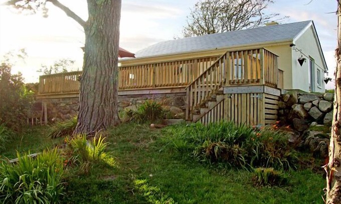 Kilkieran Cottage | 2 CLANCY COTTAGES, family friendly in Kilkieran, County Galway