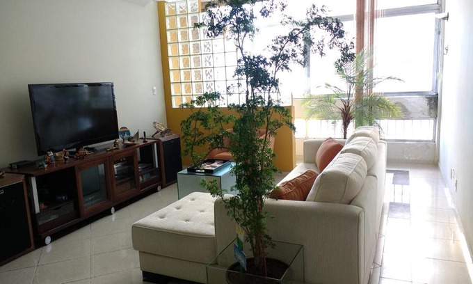 Boqueirao Apartment | 2 Dorm. em frente a praia
