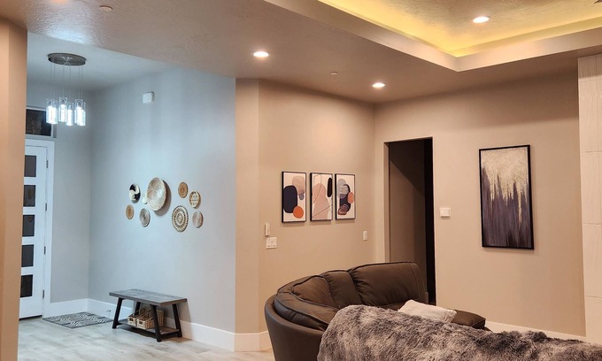 Hurricane House | 2 Homes side-by-side in Pecan Valley, 5 min from Sand Hollow!