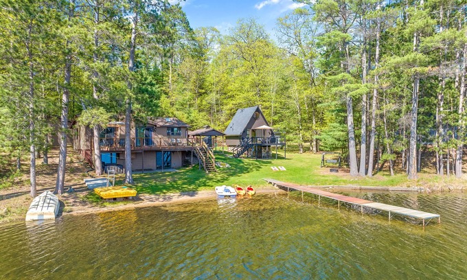 Eagle River Cabin | 2 Lake Cabins & Saunа & Access to Trails