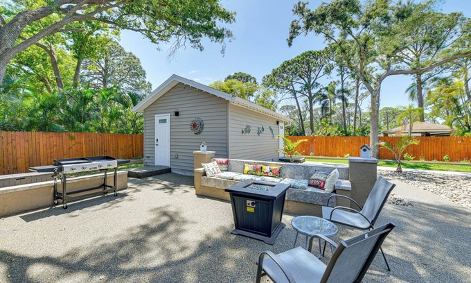 Madeira Beach Cottage | 2 Mi to Beach: Hideaway w/Shared Pool in St Pete!