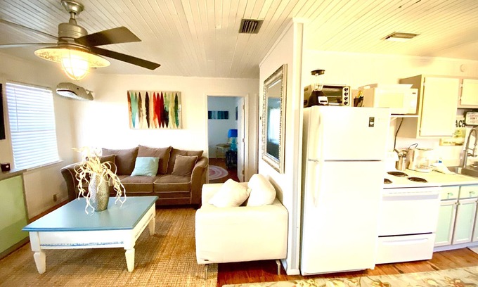 Fort Morgan House | 2 Minute walk to the secluded beaches of Fort Morgan! Pet friendly! Quiet Space!