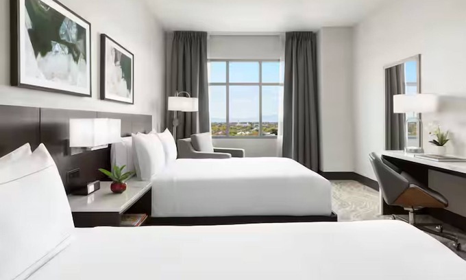 Downtown Tucson Hotel | 2 Modern Rooms w/Tea/Coffee Maker, Streaming Services & Close to Tucson Arena