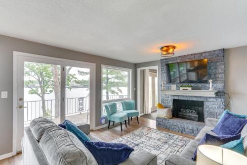 Osage Beach House | 2 Private Decks Lake-View Osage Beach Home