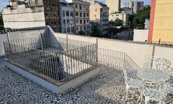 Tijuca Apartment | 2 Quartos com Terraço e Vista para o Maciço da Tijuca - 5min Estação do Metrô - Wi-Fi 75Mbps - Ar Split nos Quartos - Cozinha Completa