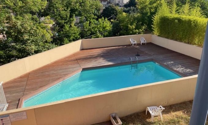 Grasse Apartment | 2-room apartment, sleeps 4, ideal location near the center of Grasse