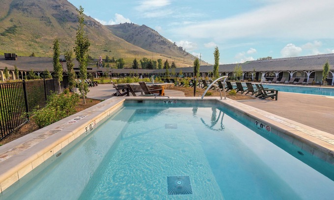 Jackson Hotel | 2 Rooms: Retro Lodge w/Heated Pool & Fire Pits in Jackson Hole